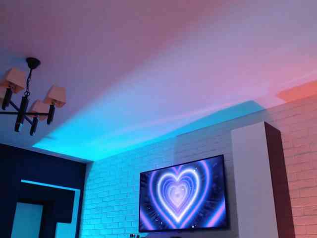 Jade-Lumin webcam