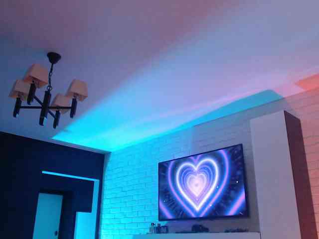 Jade-Lumin webcam