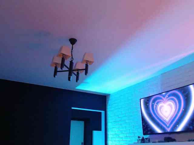 Jade-Lumin webcam