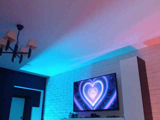 Jade-Lumin webcam