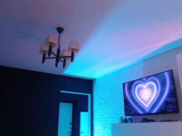 Jade-Lumin webcam