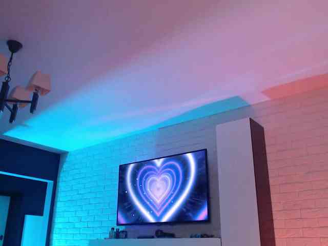 Jade-Lumin webcam