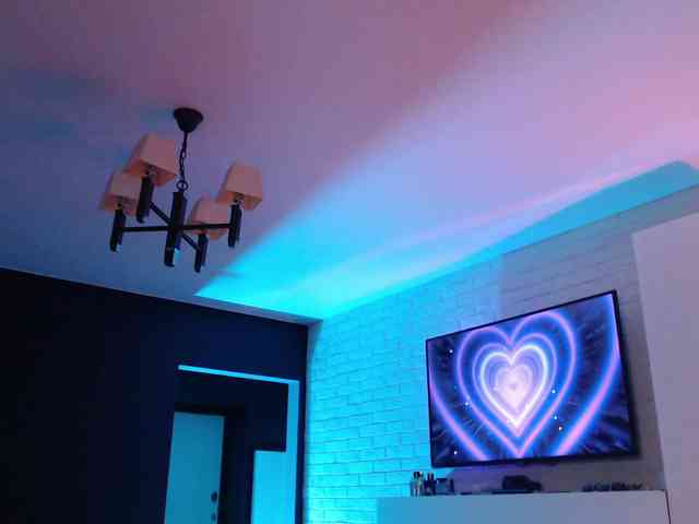 Jade-Lumin webcam