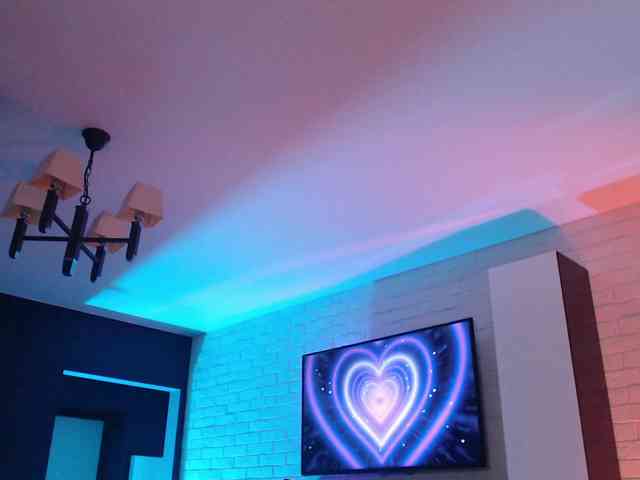 Jade-Lumin webcam