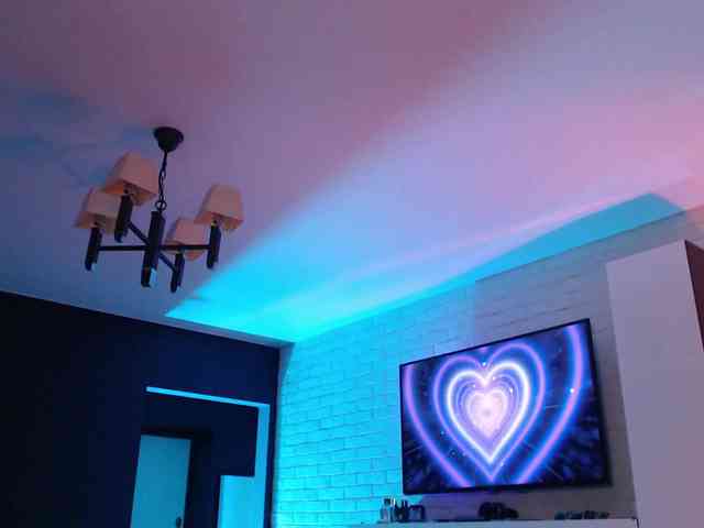 Jade-Lumin webcam