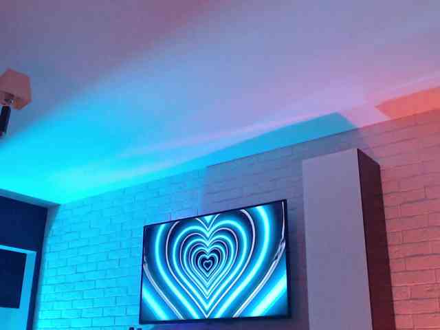 Jade-Lumin webcam