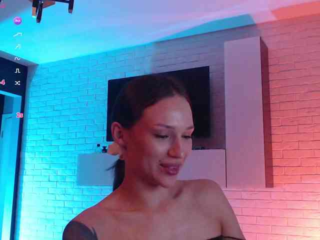 Jade-Lumin webcam