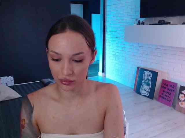 Jade-Lumin webcam