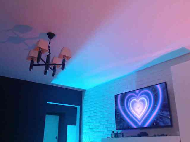 Jade-Lumin webcam
