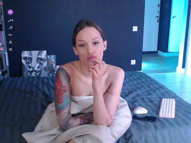 Jade-Lumin webcam