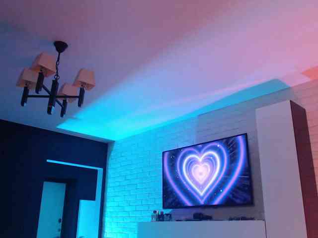 Jade-Lumin webcam