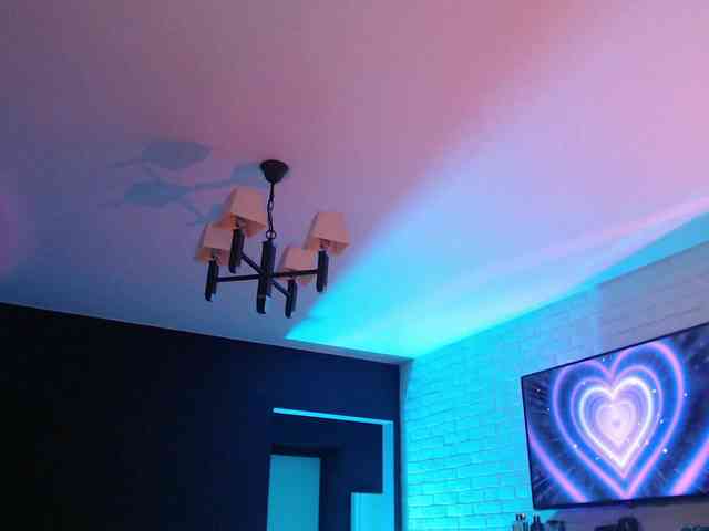 Jade-Lumin webcam