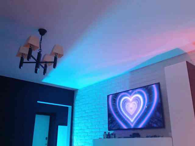 Jade-Lumin webcam