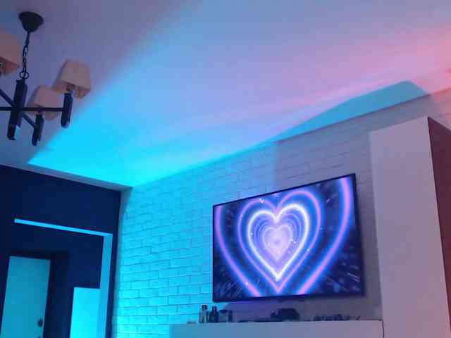 Jade-Lumin webcam