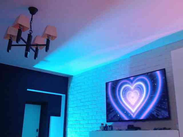Jade-Lumin webcam
