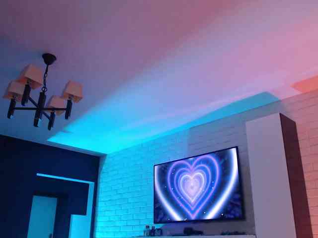 Jade-Lumin webcam