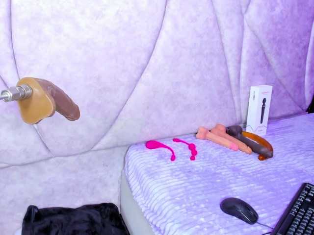 JuliethaWhitee