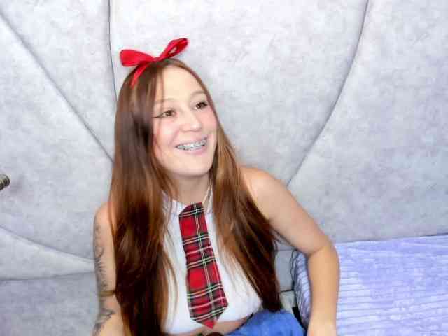 JuliethaWhitee webcam