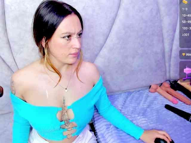 JuliethaWhitee webcam