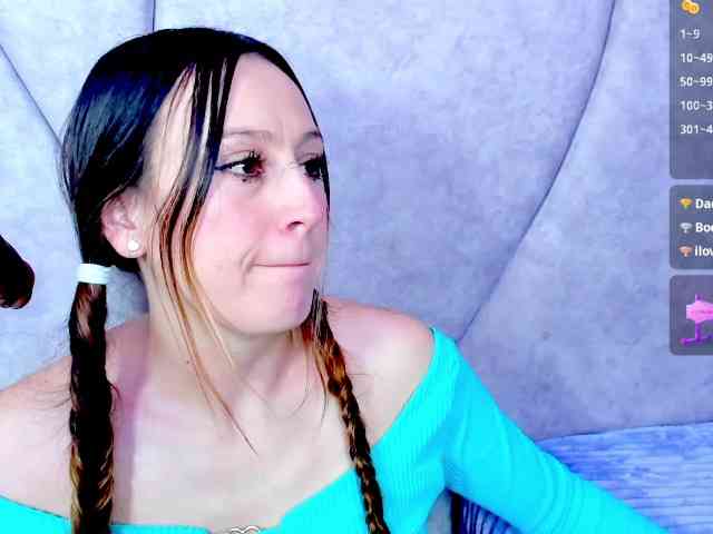 JuliethaWhitee webcam