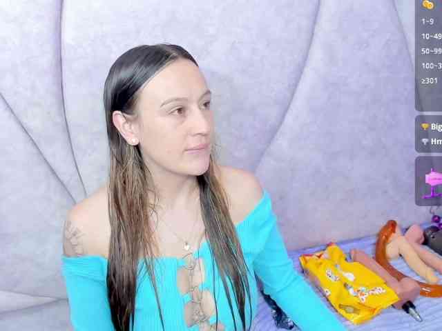 JuliethaWhitee webcam