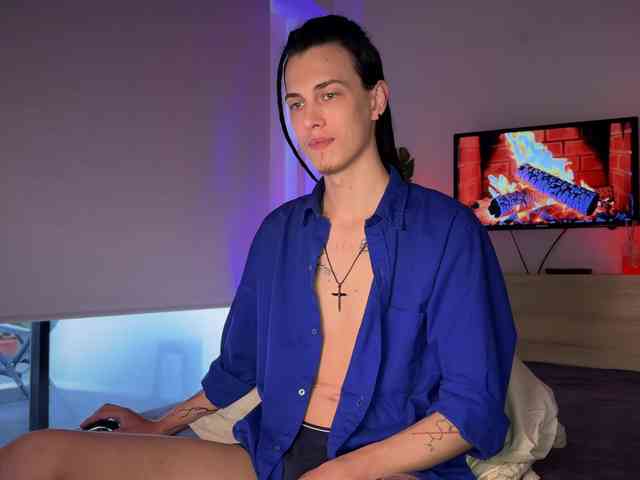 DenBlue Sex Cam Show