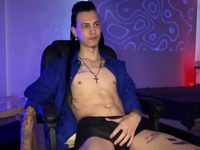 DenBlue Sex Cam Show