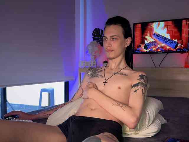 DenBlue Sex Cam Show