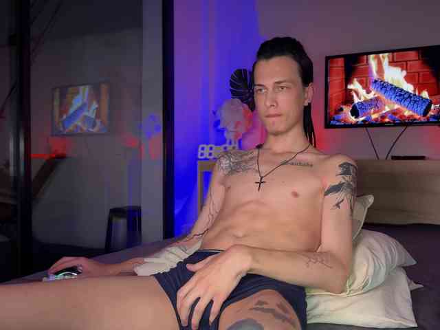 DenBlue Sex Cam Show