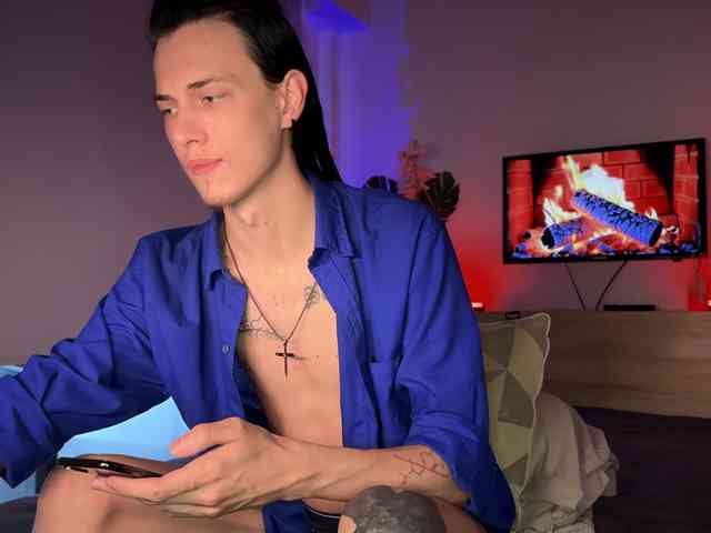 DenBlue Sex Cam Show