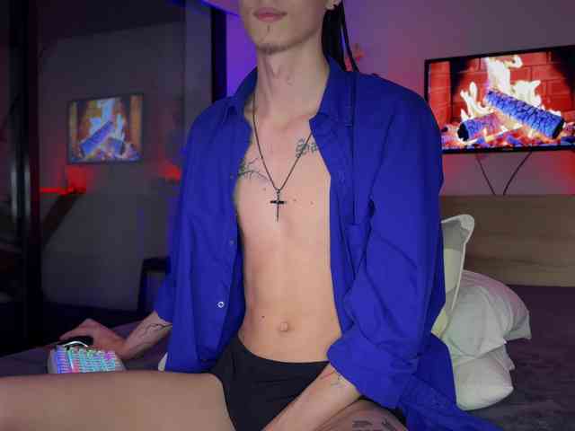 DenBlue Sex Cam Show