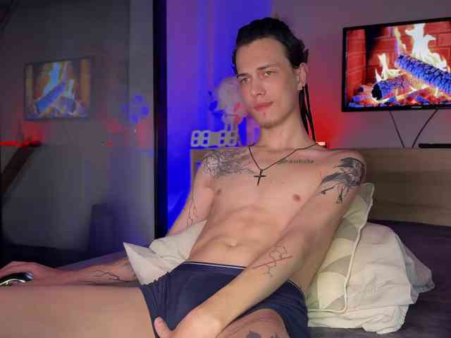 DenBlue Sex Cam Show
