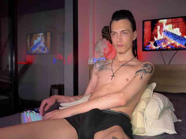 DenBlue Sex Cam Show