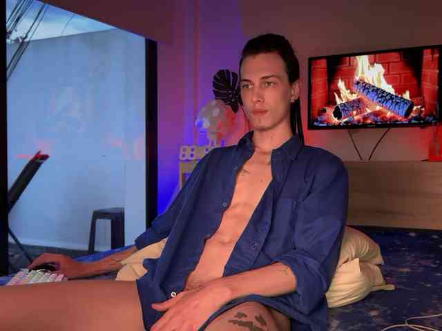 DenBlue Sex Cam Show