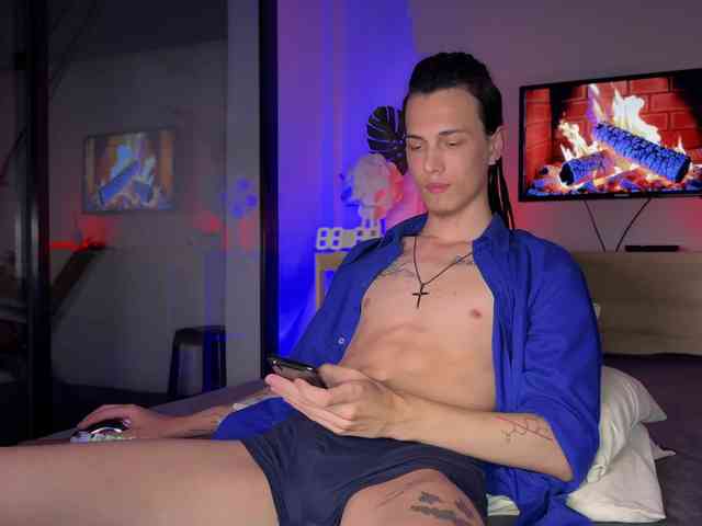 DenBlue Sex Cam Show