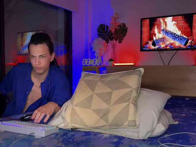 DenBlue Sex Cam Show