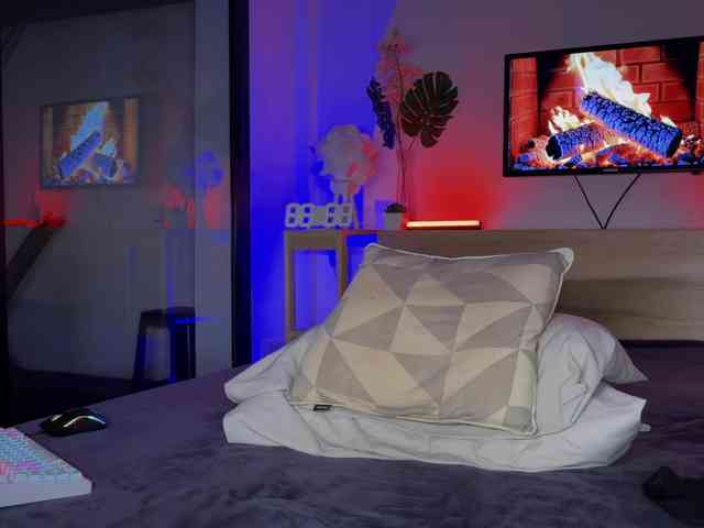 DenBlue Sex Cam Show