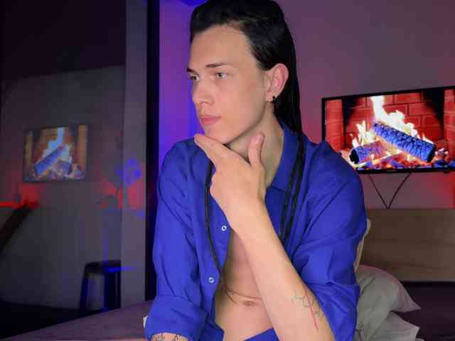 DenBlue Sex Cam Show