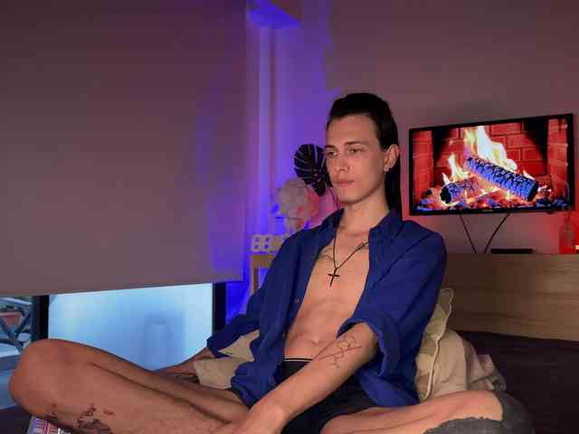 DenBlue Sex Cam Show