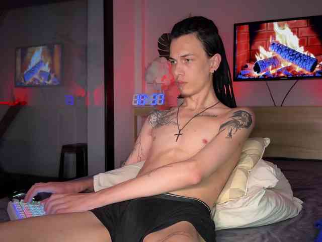 DenBlue Sex Cam Show