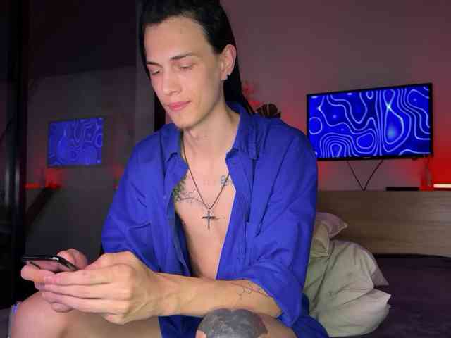 DenBlue Sex Cam Show