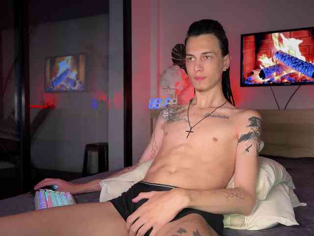 DenBlue Sex Cam Show
