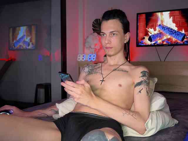 DenBlue Sex Cam Show