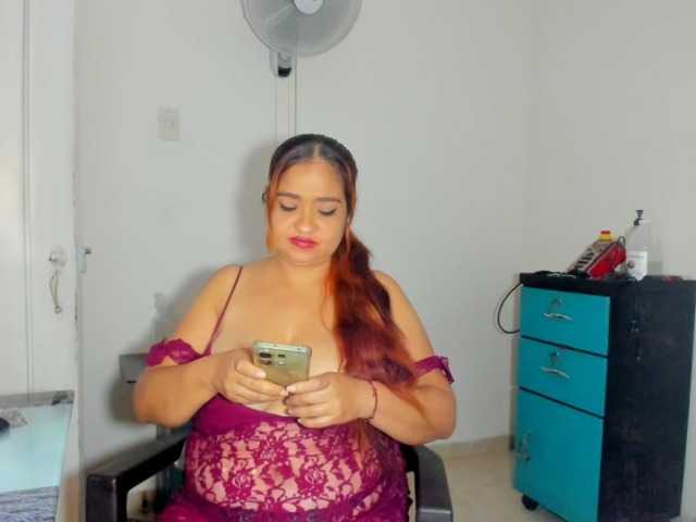 ARIELADALTONN93 live cam on BongaCams