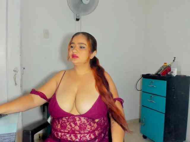 ARIELADALTONN93 webcam