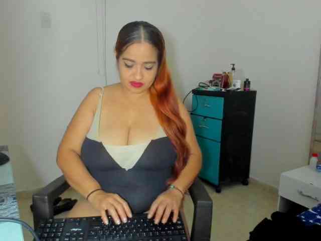 ARIELADALTONN93 webcam
