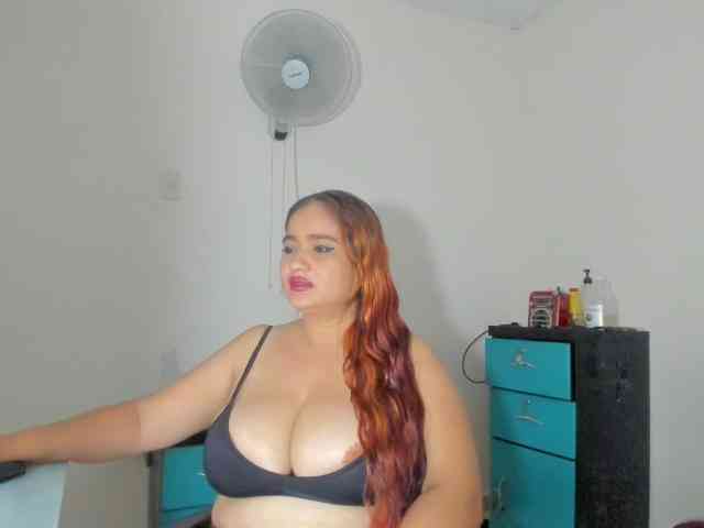 ARIELADALTONN93 webcam