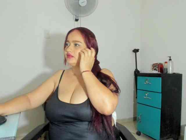 ARIELADALTONN93 webcam
