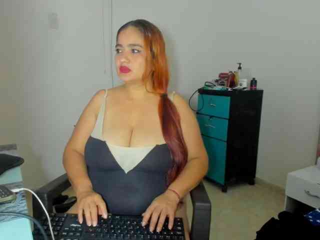 ARIELADALTONN93 webcam