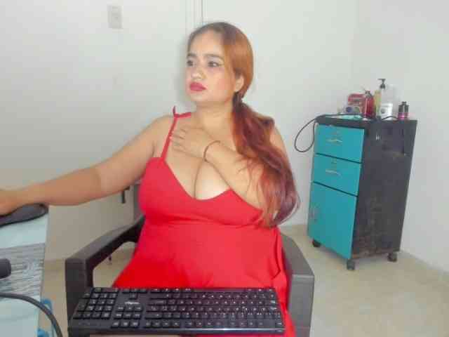 ARIELADALTONN93 webcam